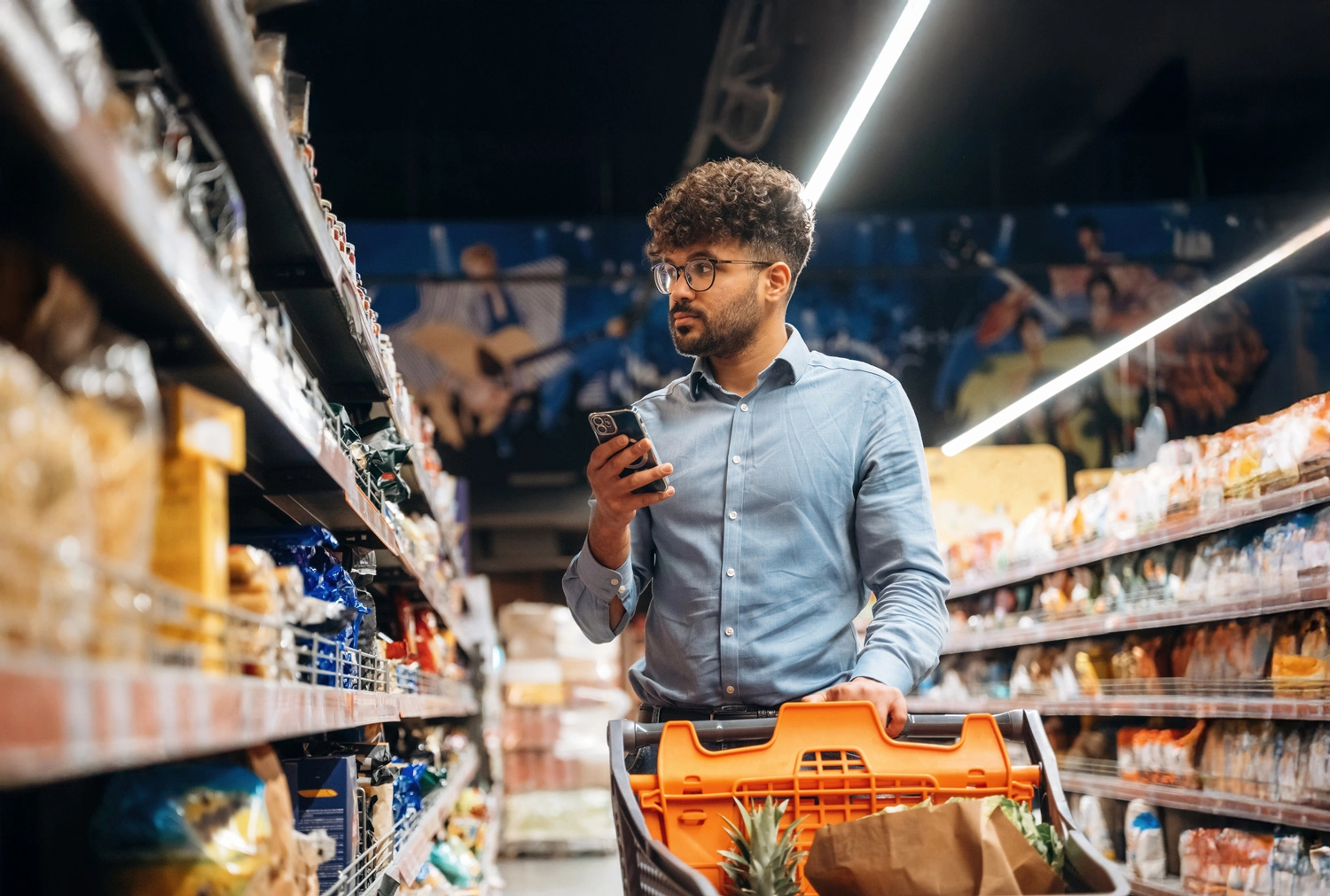 Consumo em supermercados e restaurantes no 1º semestre